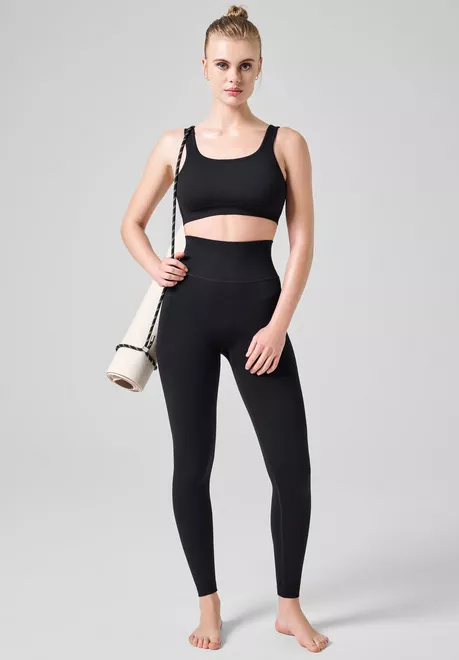 Casall Scallop High Waist Seamless - Naisten juoksu- ja treenitrikoot - 24241 - 1