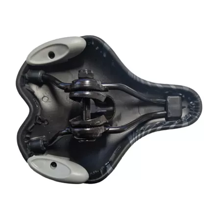 Helkama Istuin 16-20" Pyöriin - Pyörän satulat - 6417492110973 - 2