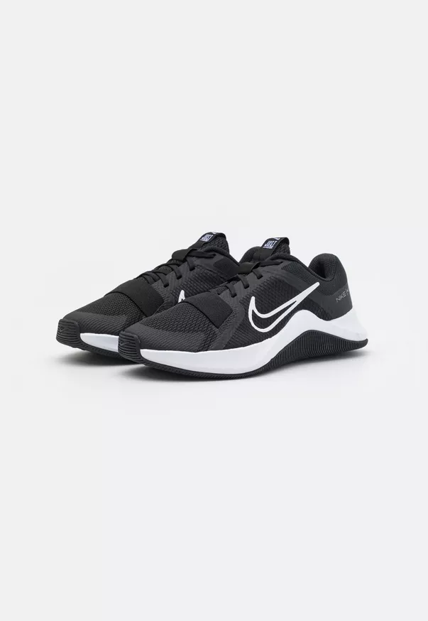 Nike M MC Trainer 2 - Sisäpeli- ja treenikengät - DM0823 - 2