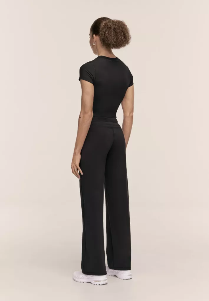 Casall Jersey Straight Pant - Naisten juoksu- ja treenitrikoot - 25075 - 1