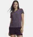 Under Armour Tech SSV Twist - Naisten treenipaidat - 1384227_526 - 1